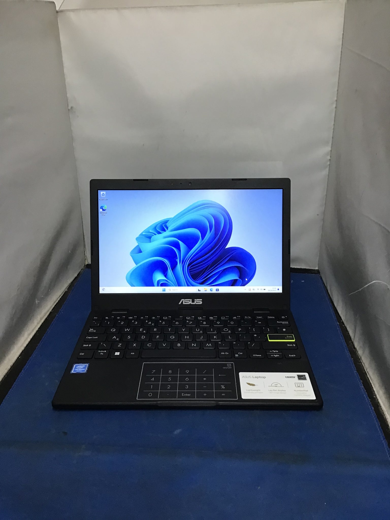 Asus Laptop - Windows 11