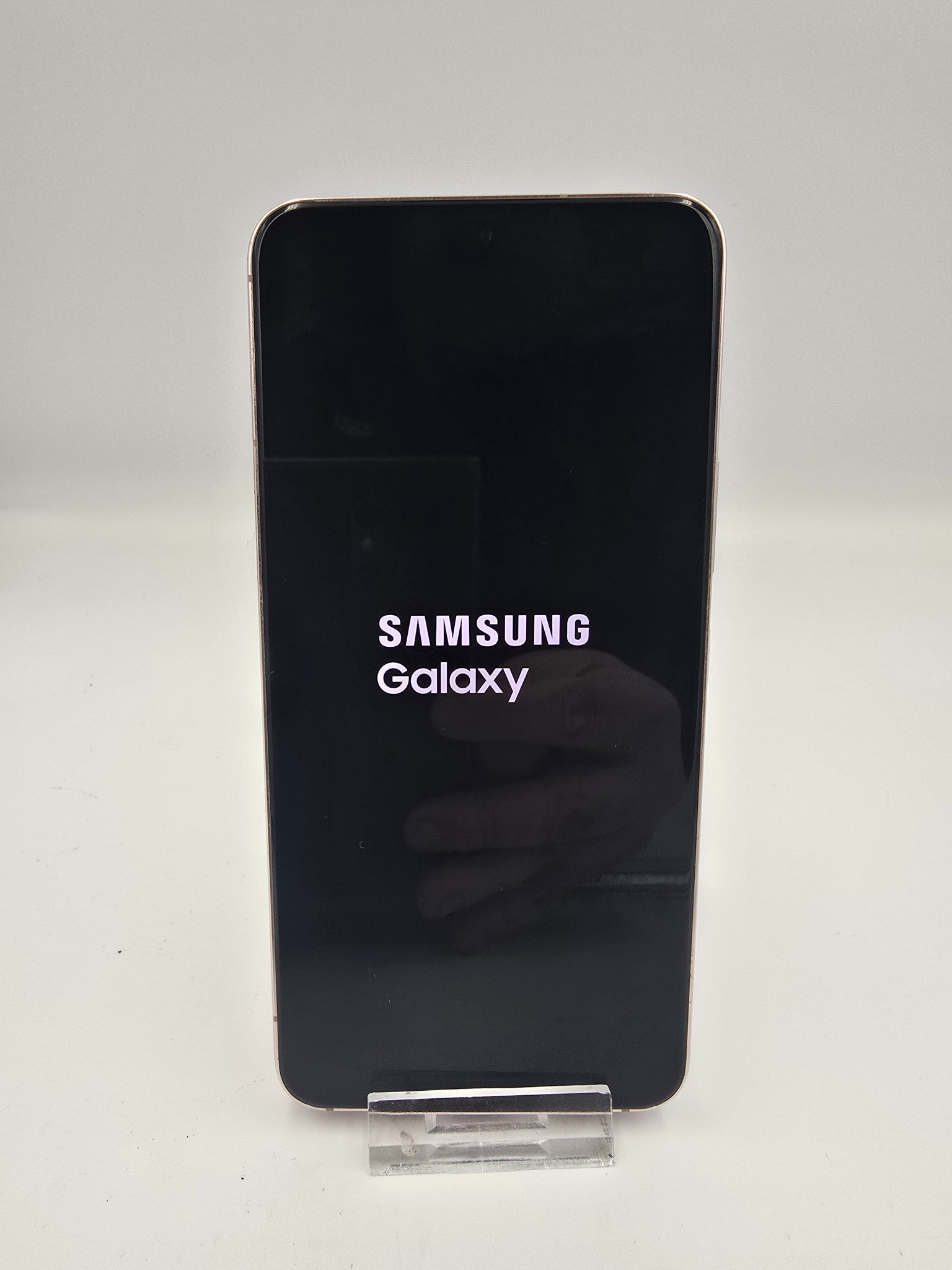 Samsung Galaxy S22 - UNLOCKED