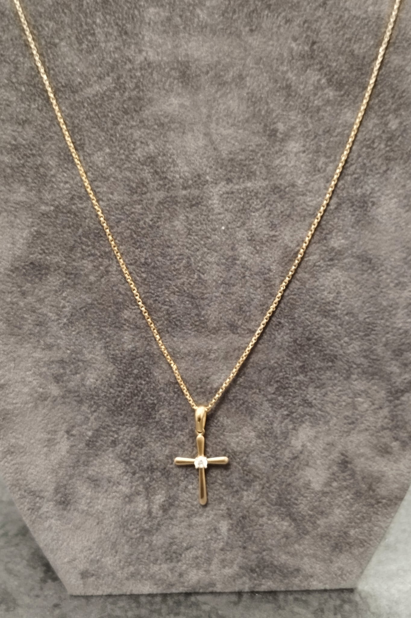 14ct Yellow Gold Cross & Box Belcher Chain