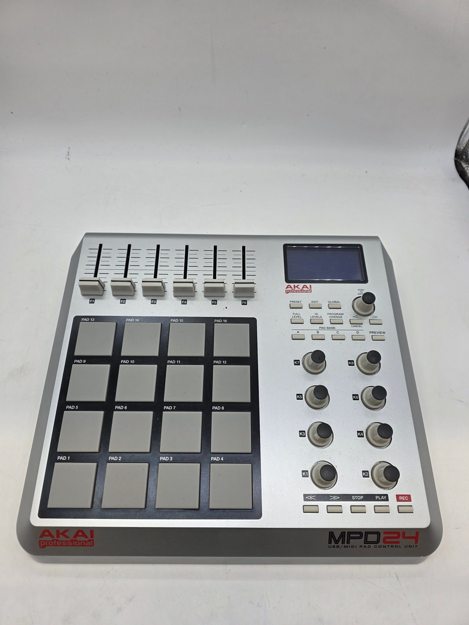Akai Professional Mpd 24