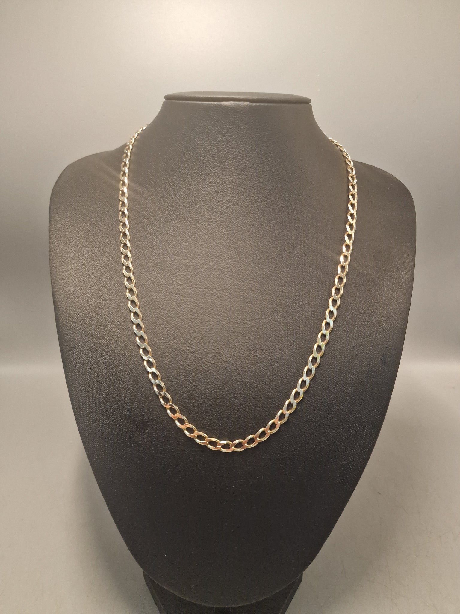 Gold Necklace 375 9ct 20.1G 20'' in Length