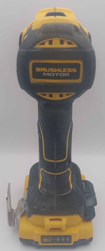 **collection only** DeWALT combine drill 18v with battery 2ah ** no charger & has sings of use ref pic **
