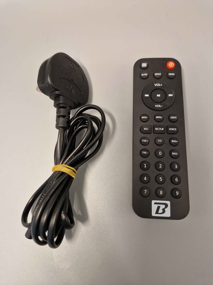 Thunder glow-1200 active speaker 1000w with LED lights & Bluetooth black **COLLECTION ONLY**