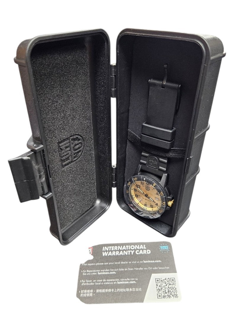Luminox Gent's Analog Swiss Quartz Watch with Plastic Strap XS.0325.GP - Boxed
