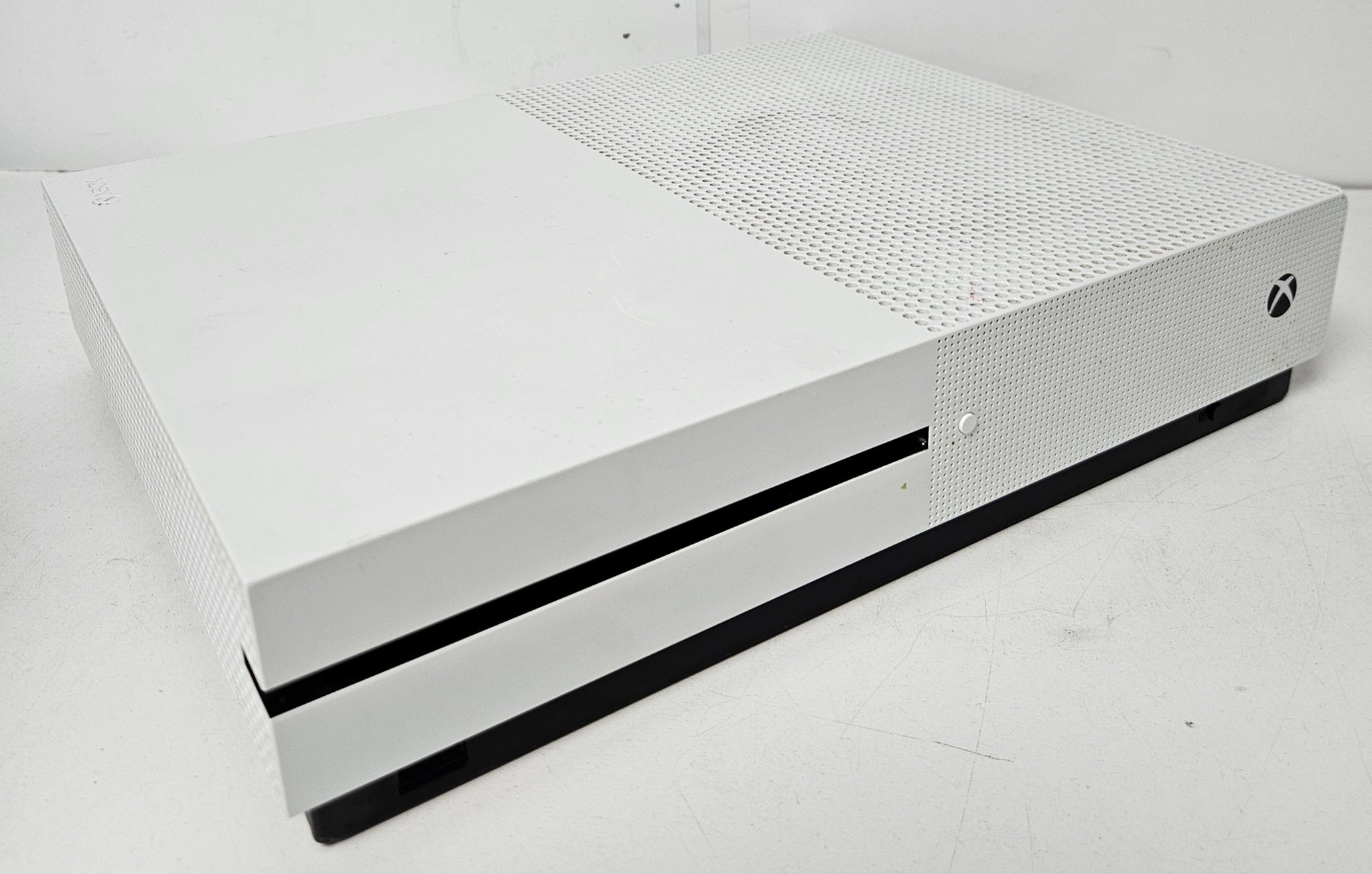 Xbox One S 500GB Console & 2 Games