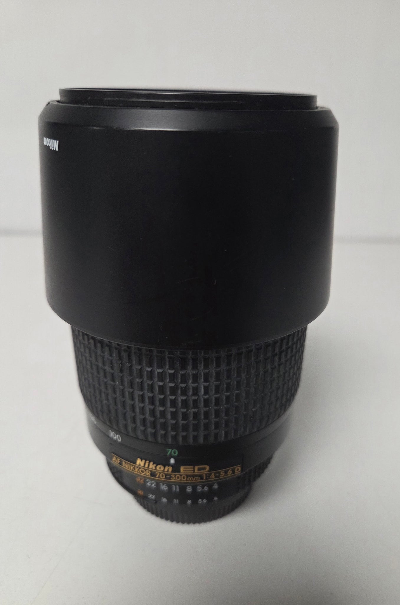 Nikon 70-300mm f4-5.6D ED AF Nikkor Lens