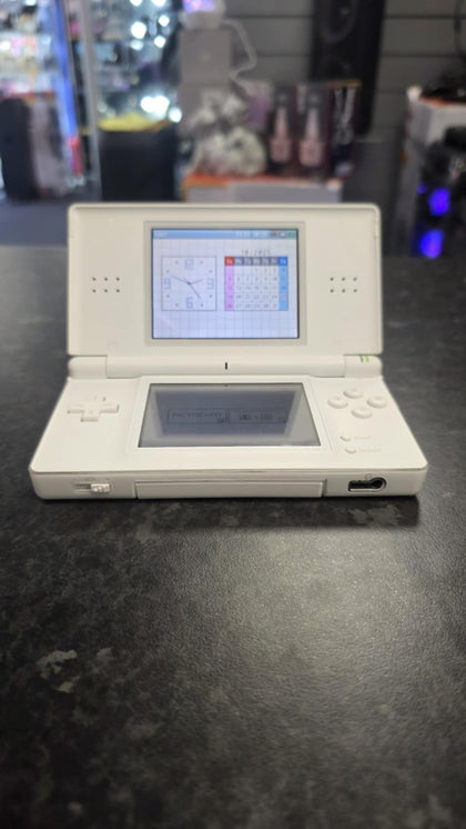 Nintedo DS Lite Hand Held Console - White