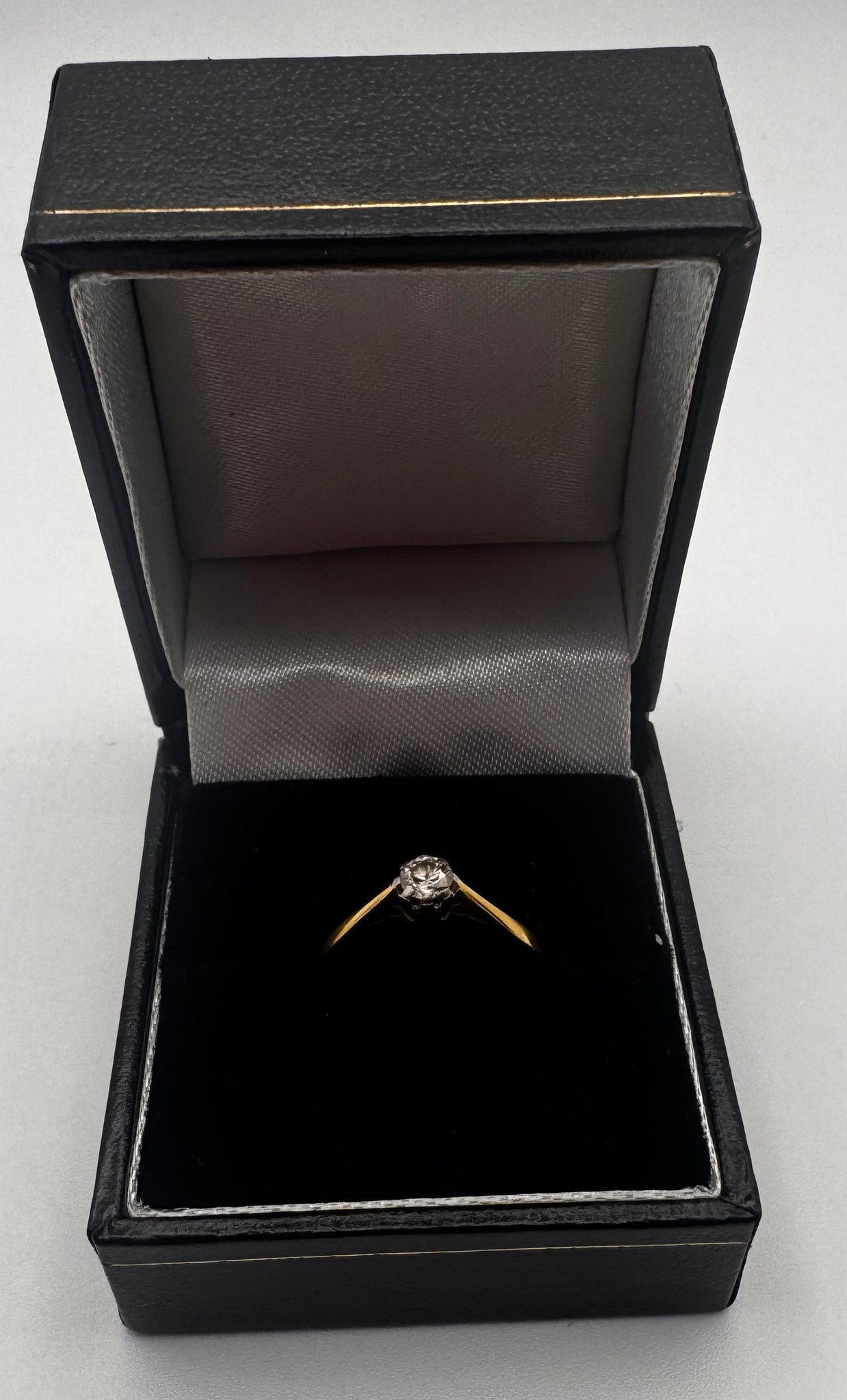 18ct gold ring size L