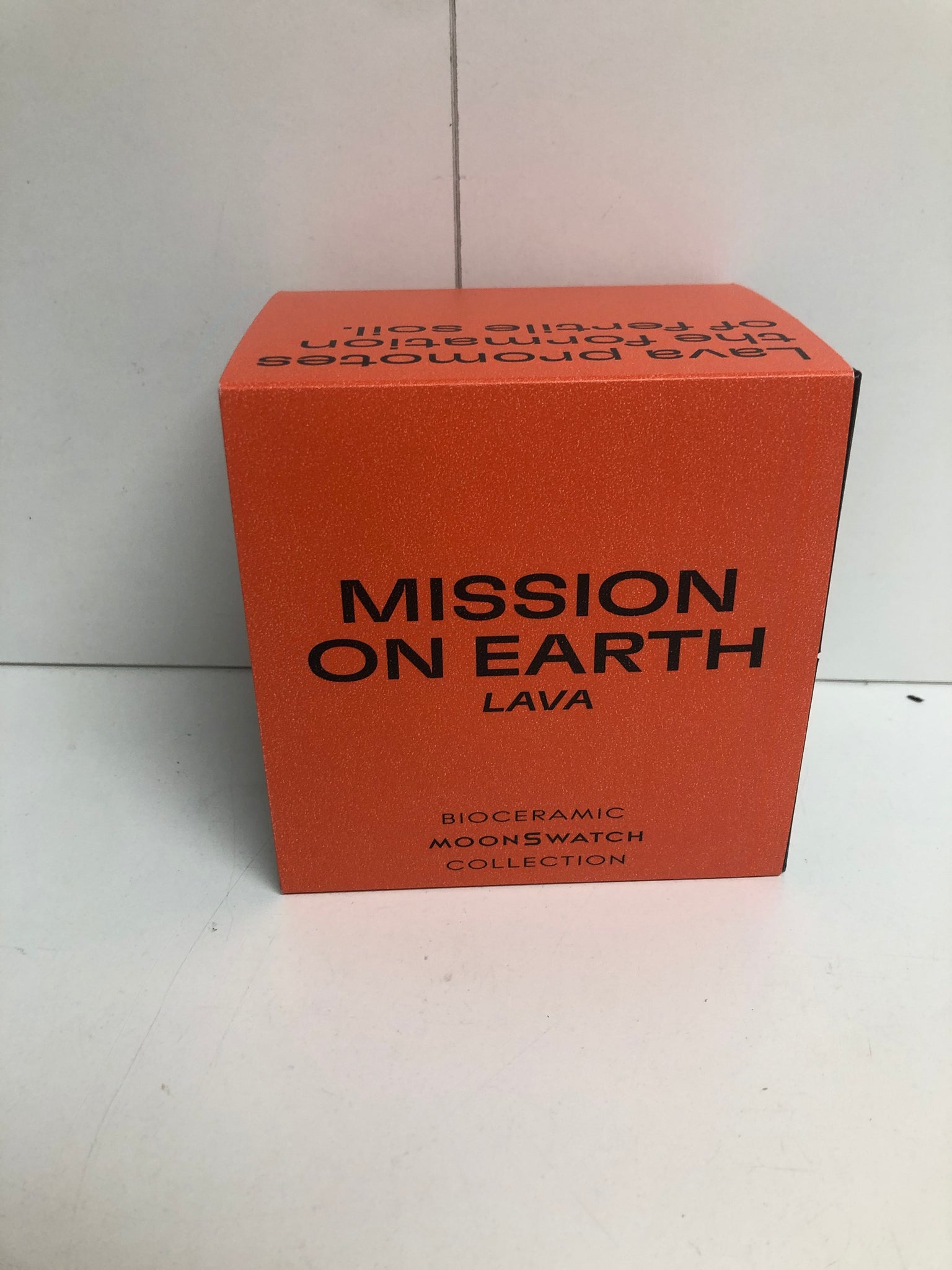Swatch Omega Moonswatch Mission On Earth