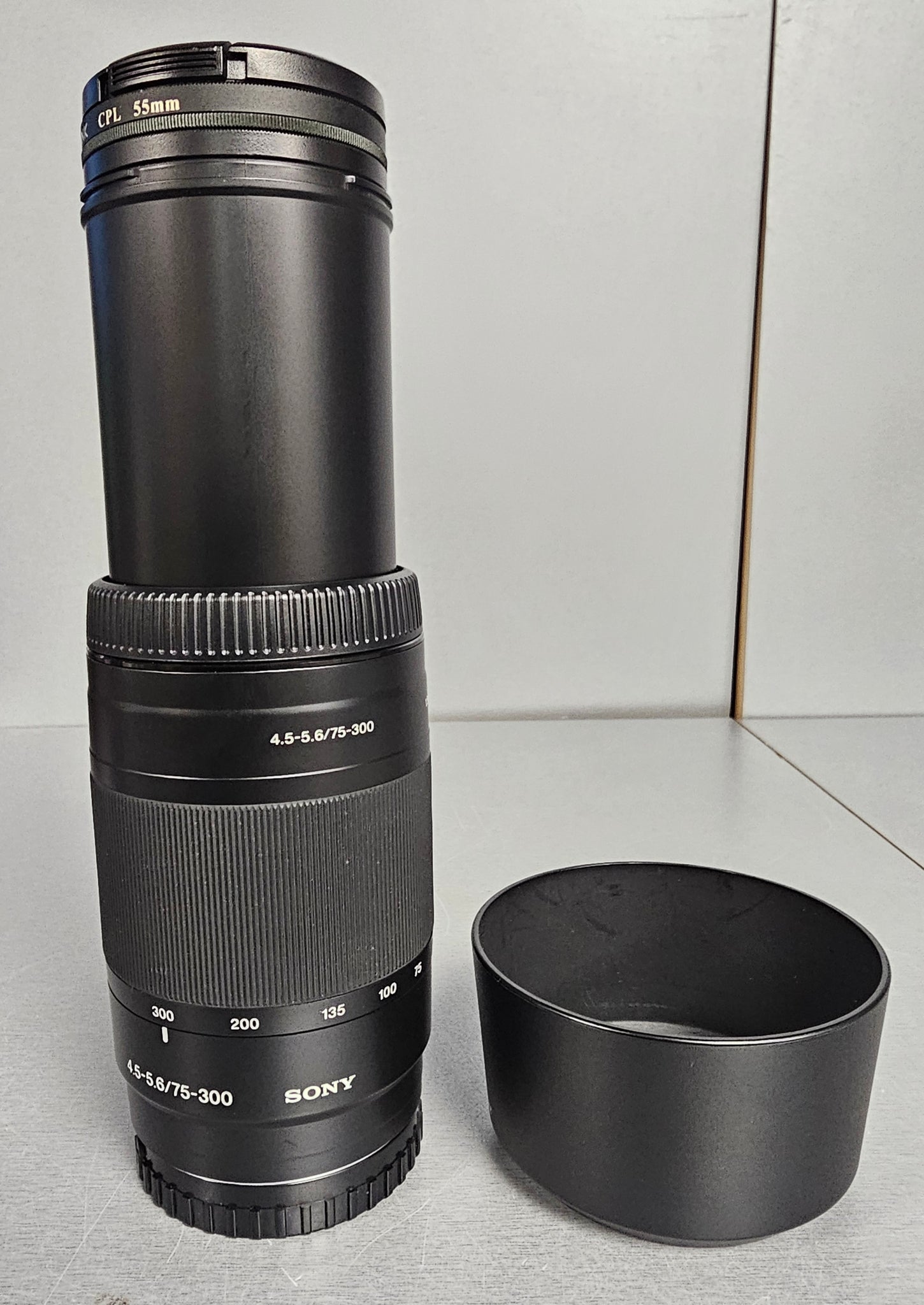 Sony 75-300mm f/4.5-5.6 Compact Super Telephoto Zoom Lens