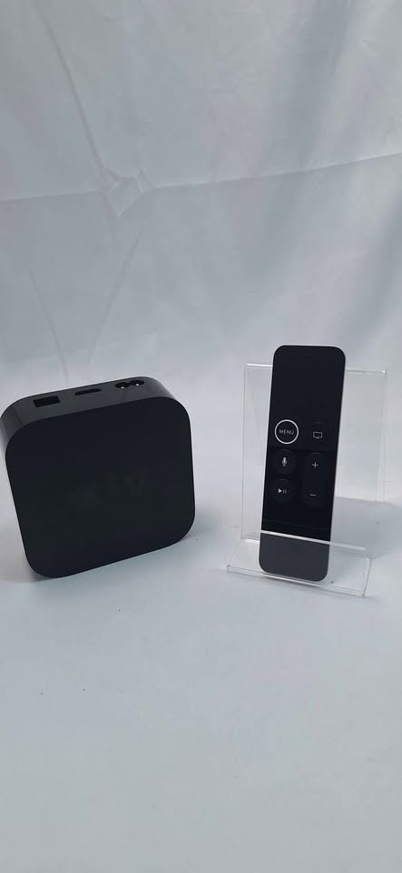 Apple TV 1ST Gen Internet Streamer (A1842) 32GB - Unboxed With Siri Remote