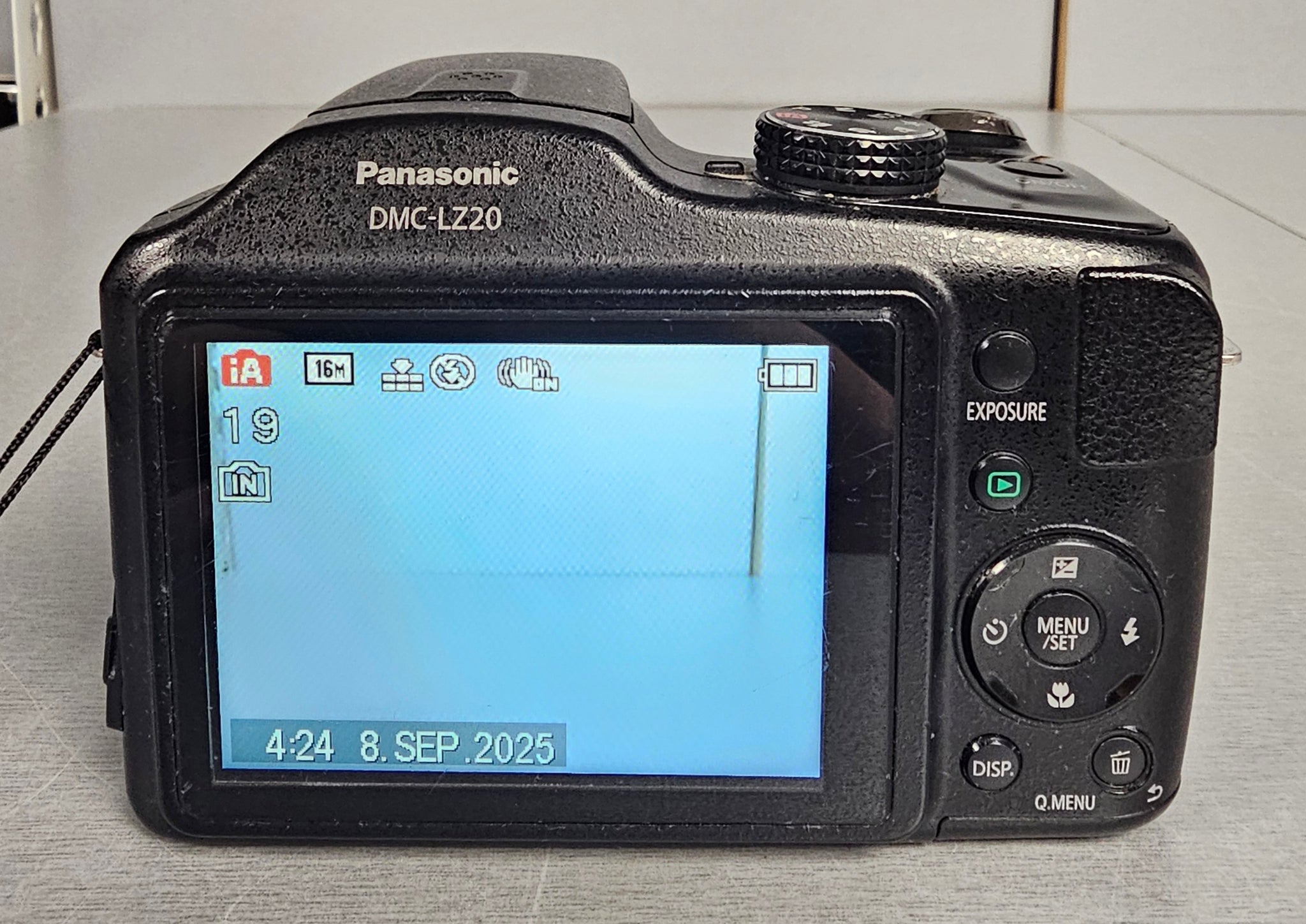 Panasonic Lumix DMC-LZ20 - Digital Camera - Compact - 16.1 MP - 720P - 21x Optical Zoom - Black