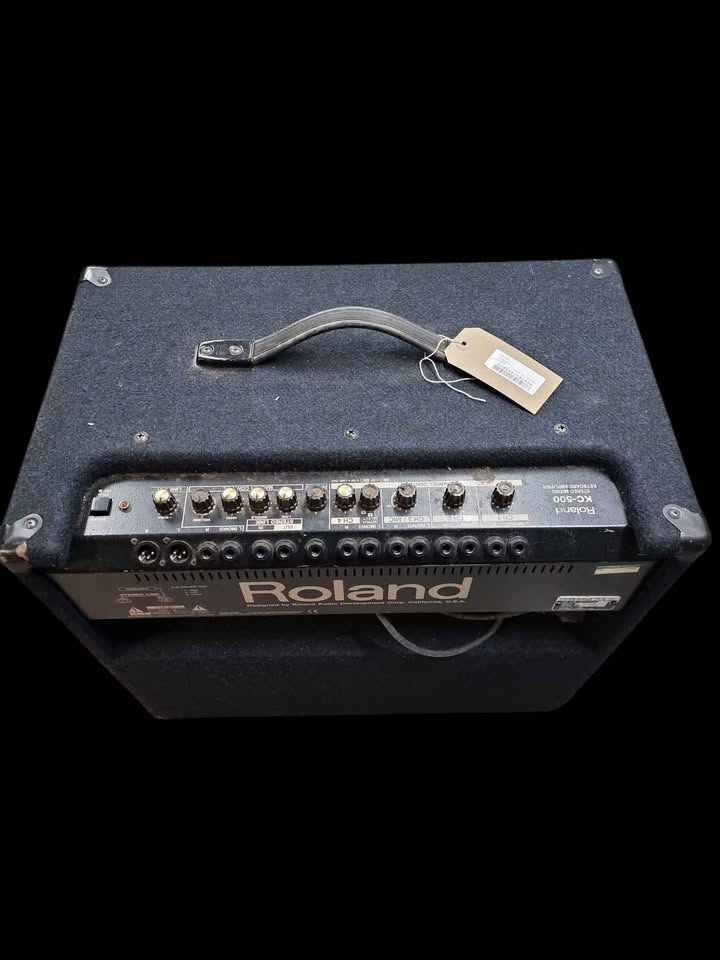 Roland KC-500 Vintage Keyboard Amplifier – 150W Stereo Mixing Amp