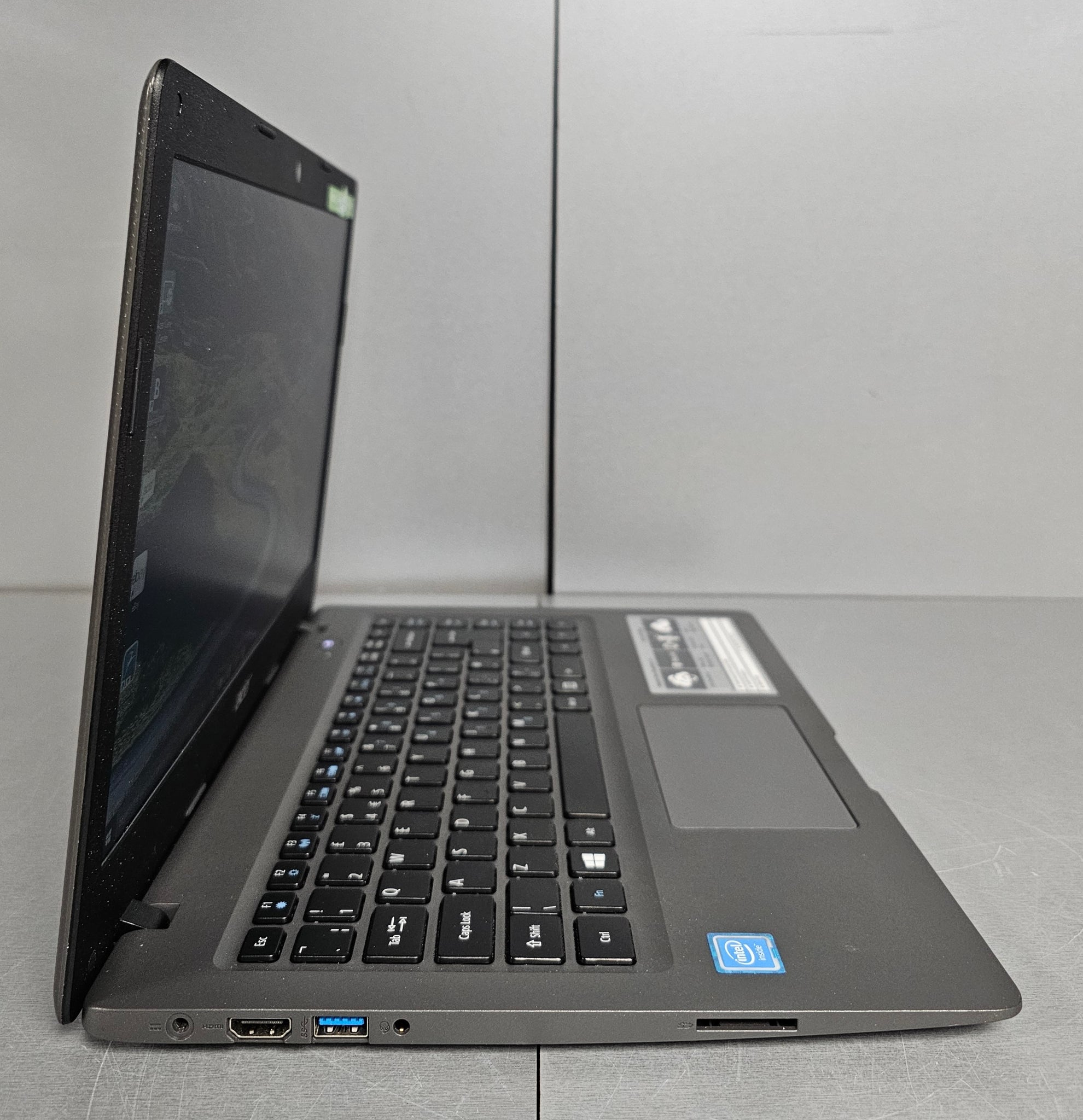 Acer Aspire One Cloudbook 14 AO1-431-C2Q8 - 14" - Intel Celeron - N3050 - 2 GB RAM - 32 GB eMMC