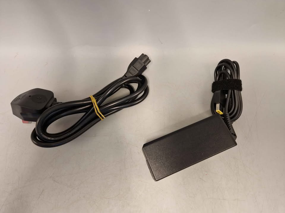 Lenovo V110-15ISK/i3-6006U/4GB RAM/128GB SSD/DVD-RW/15"/W10