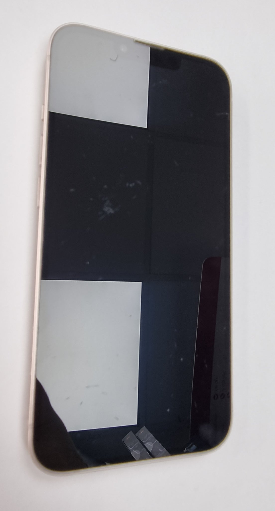 Apple iPhone 13 - 128 GB - Pink
