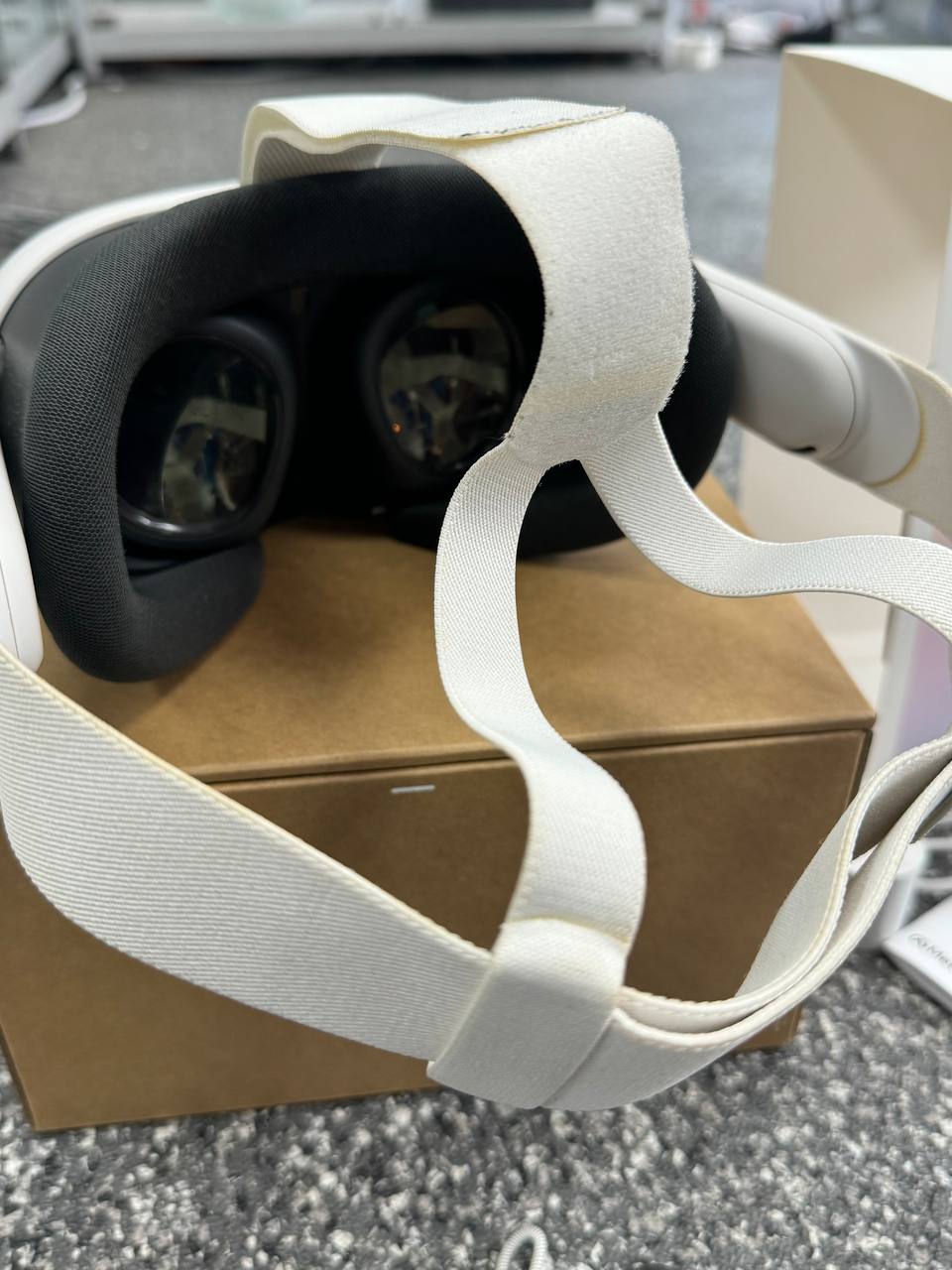 Meta Quest 3 - 512 GB ** Collection Only - Wythenshawe **