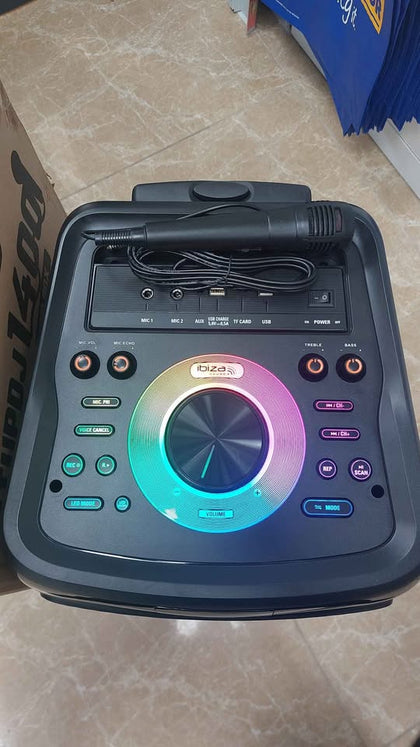*BRAND NEW* IBIZA stupDJ 1400 karaoke speaker with LED'S + 1 microphone wired Boxed **COLLECTION ONLY**