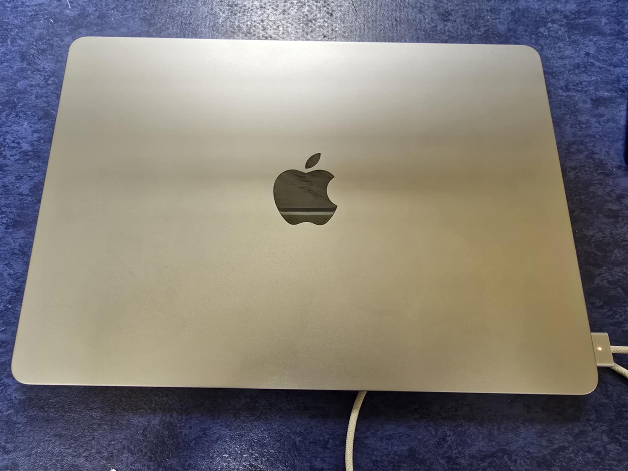MacBook Air 14,2 M2 (8-CPU 8-GPU) 8GB Ram 256GB SSD 13" Midnight