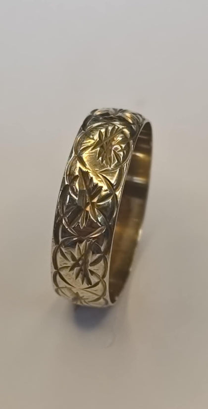 9ct Gold Patterned Ring