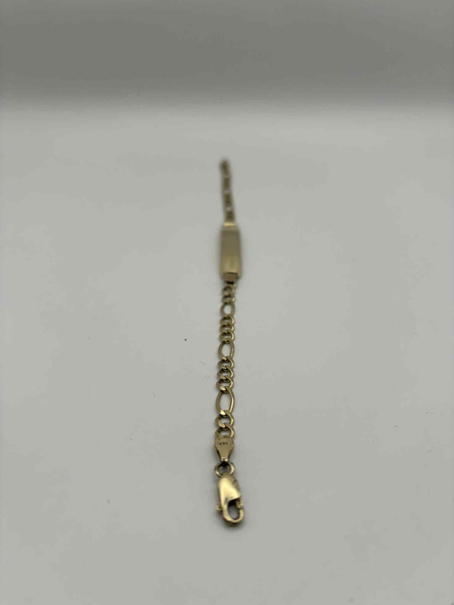 14ct gold 585 bracelet 8.9g Figaro style chain 8'' boxed
