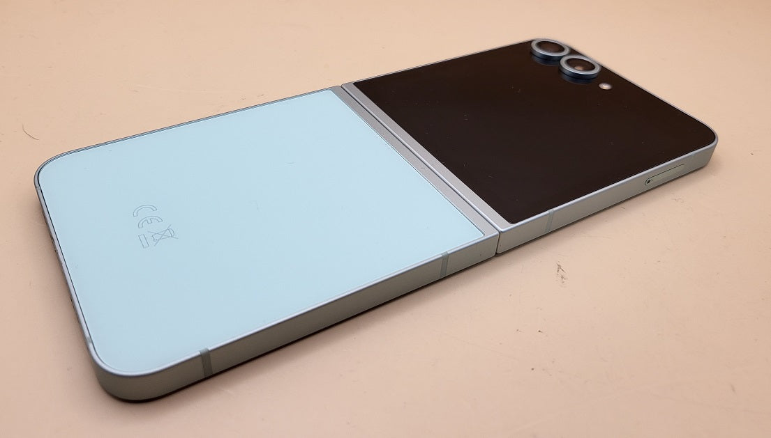 Samsung Galaxy Z Flip6 - 256GB - Mint - Unlocked - Boxed | Cash
