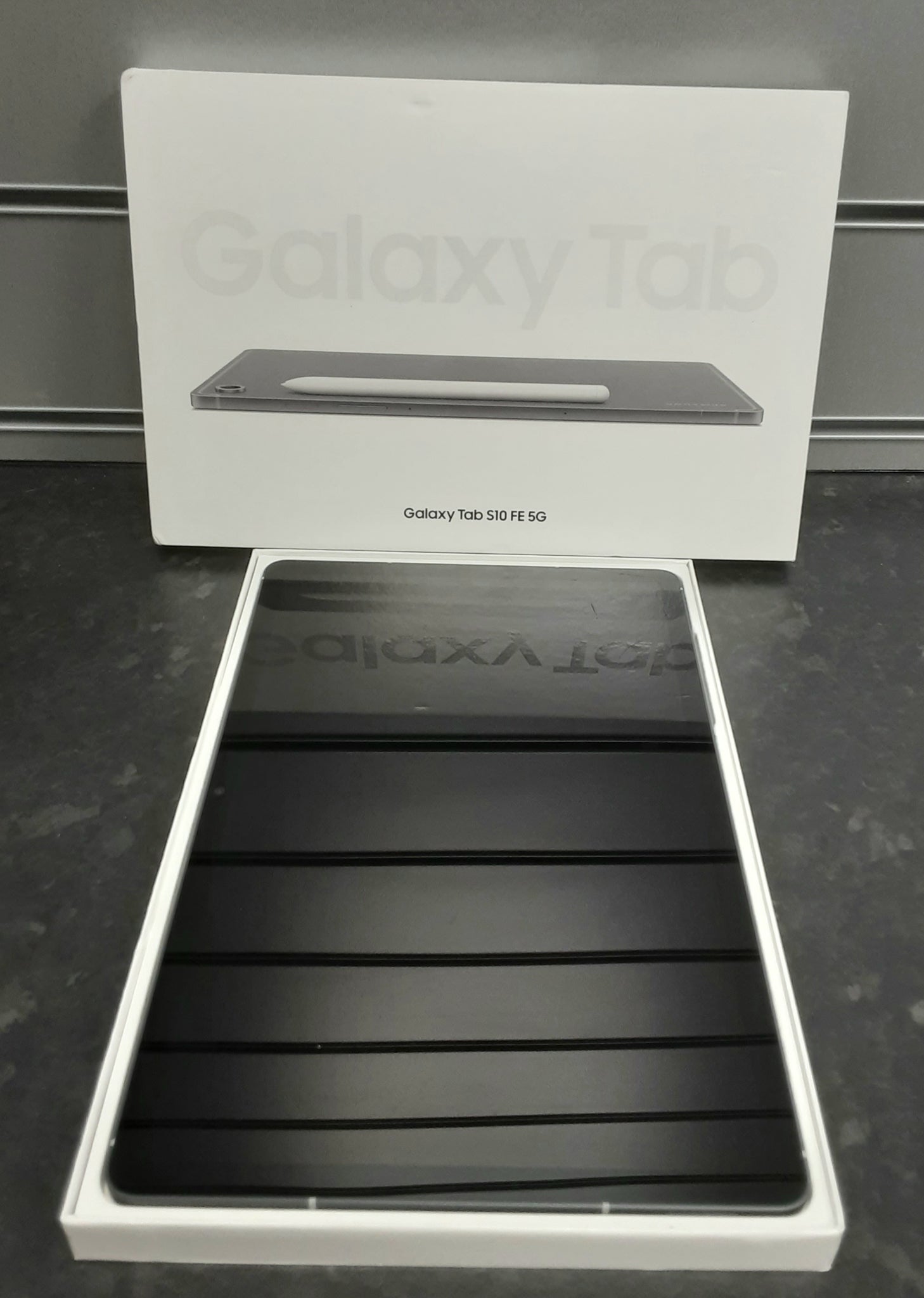 Samsung Galaxy Tab S10 FE 10.9" Tablet - 128 GB WiFi + Cell