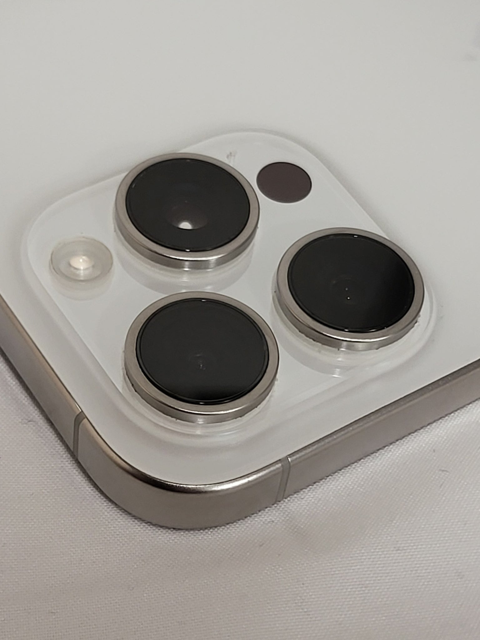 Apple iPhone 15 Pro Max White Titanium, 512GB, Unlocked