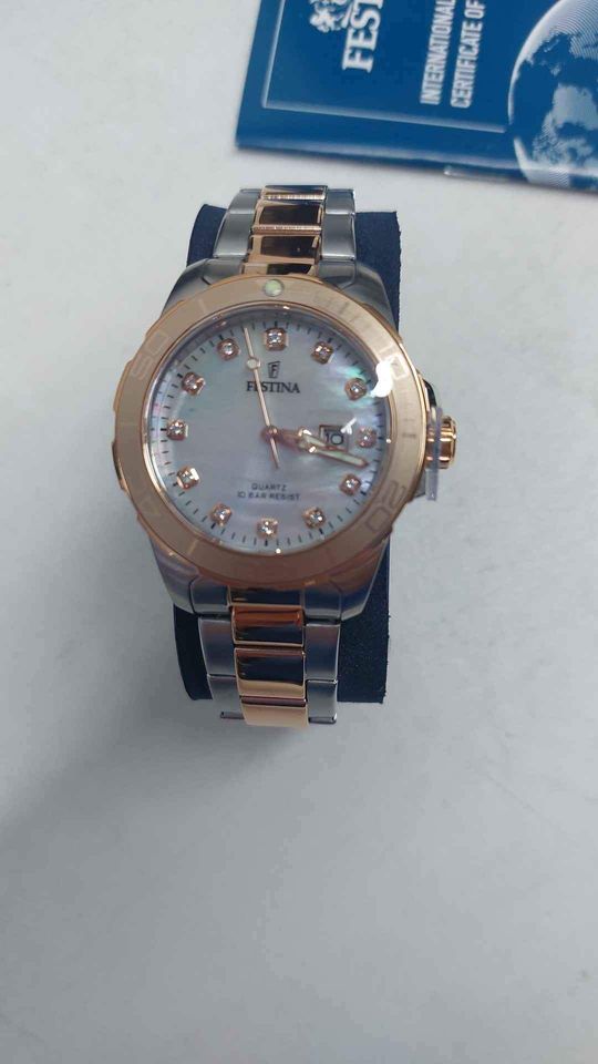 The Festina Ladies Boyfriend Watch F20505/1 combines a 34.50mm round shaped stainless steel case and a two tone stainless steel bracelet