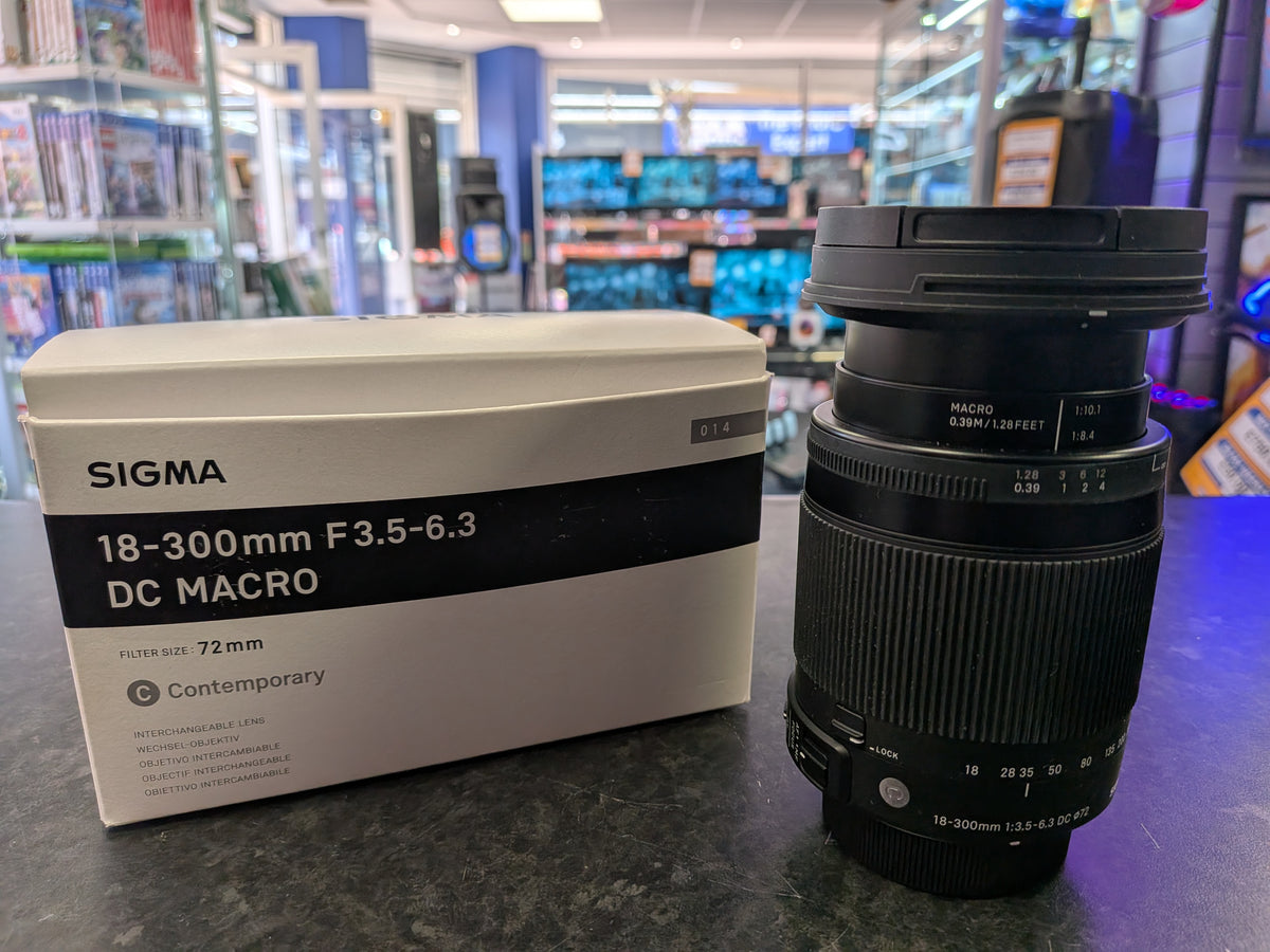Sigma 18-300mm F3.5-6.3 DC Macro Lens Boxed | Cash Generator
