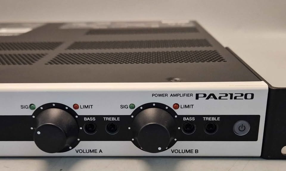 Yamaha PA2120 120W 2 Channel Amplifier with power lead