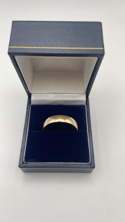 9ct gold ring