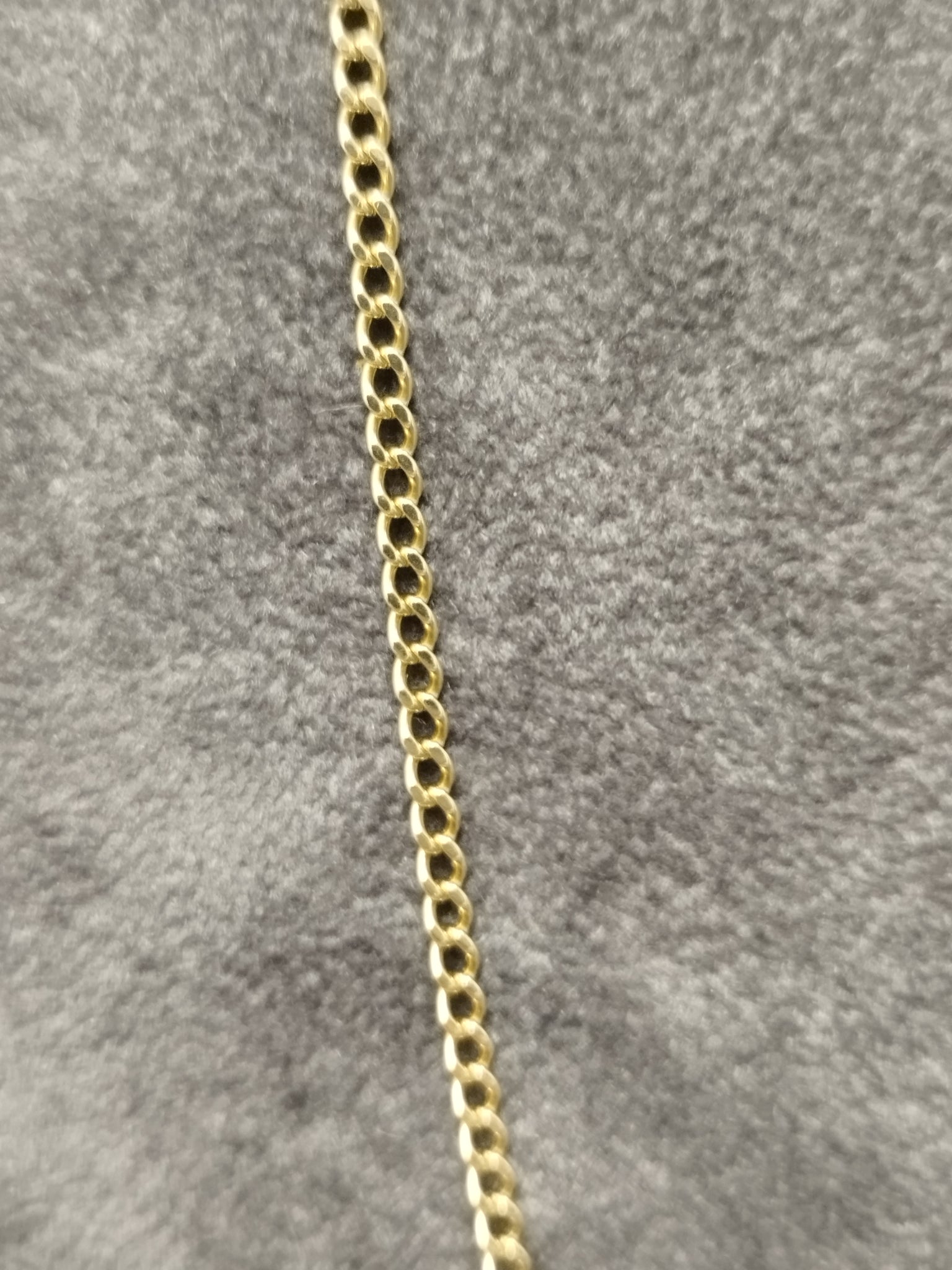 9ct Yellow Gold 23" Curb Chain
