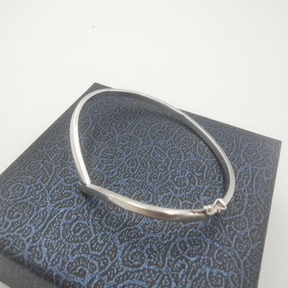 9K White Gold Hallmarked 375 Bangle, 4.9Grams, Box Included, Width: Approx. 2.5 Inches