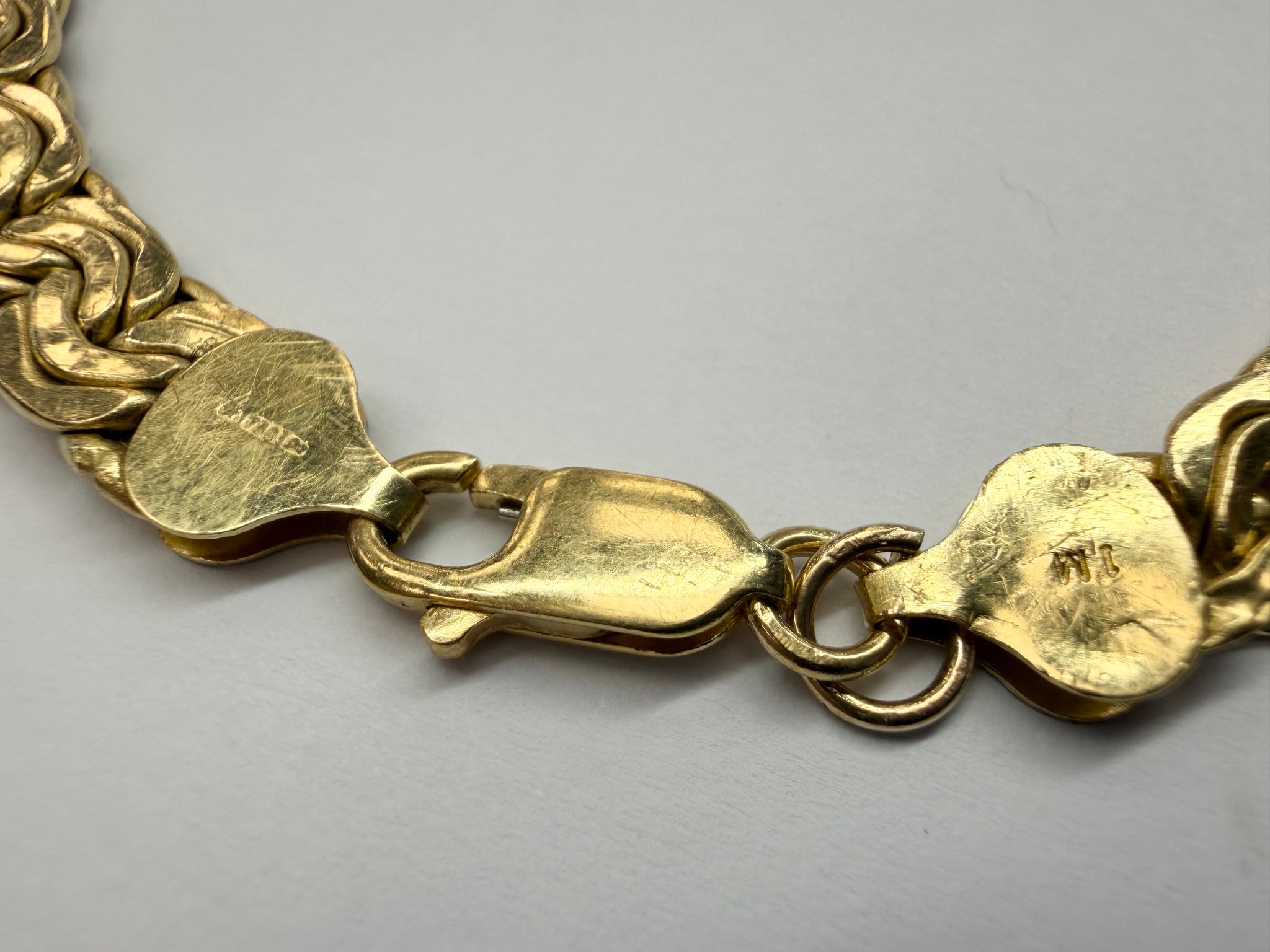 18ct gold Byzantine style bracelet 8"