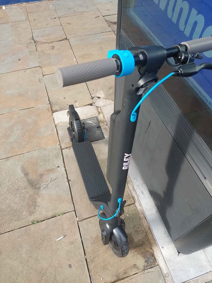 Riley Scooter RS2 *Brand New* 12mph 28 Mile Range Boxed