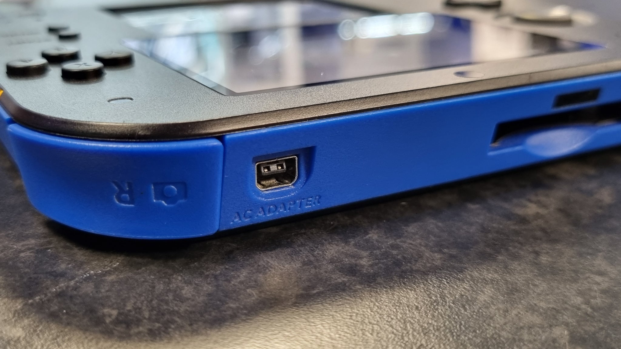 Nintendo 2ds console