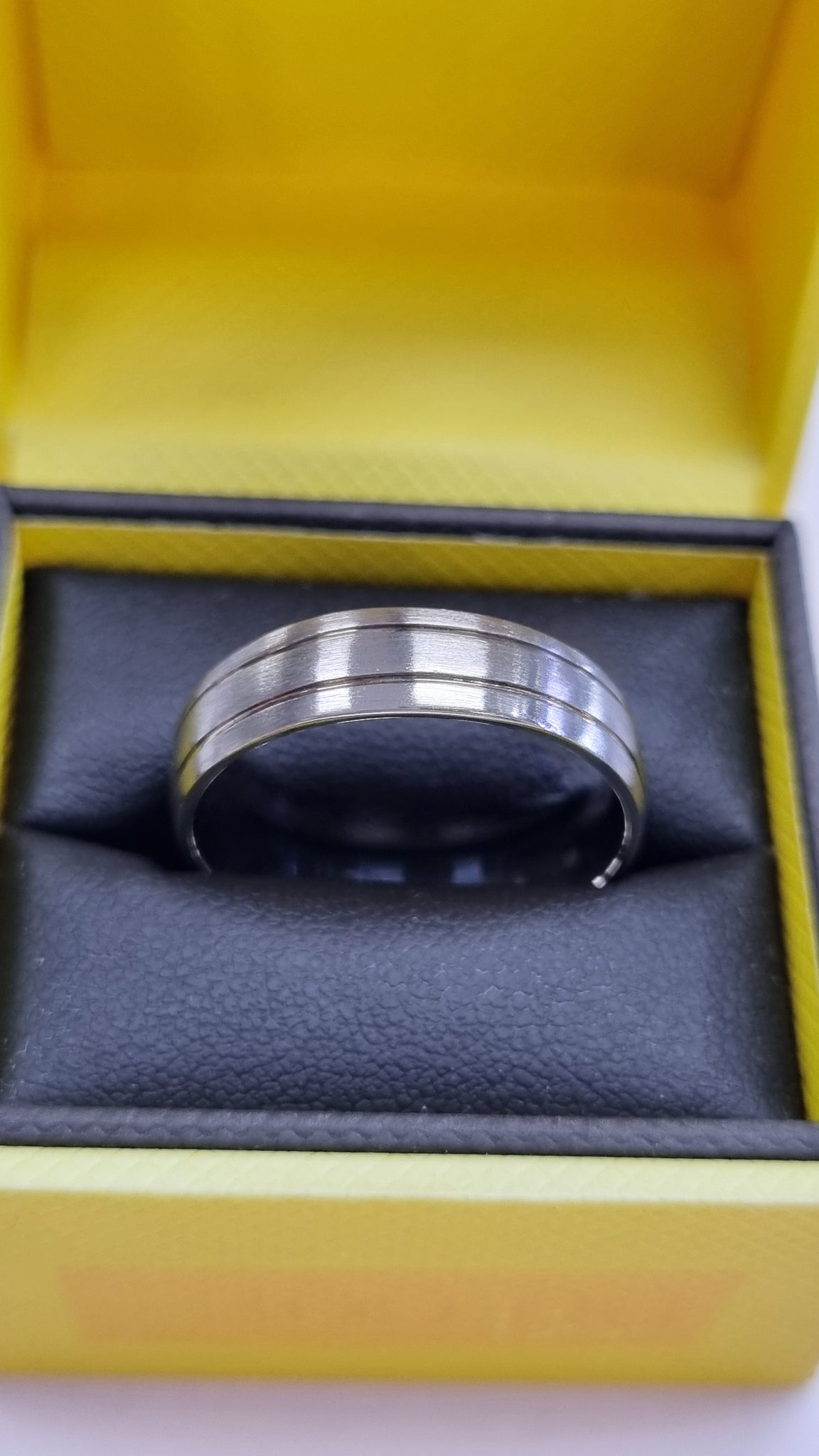 Palladium 500 Men's Ring Size W
