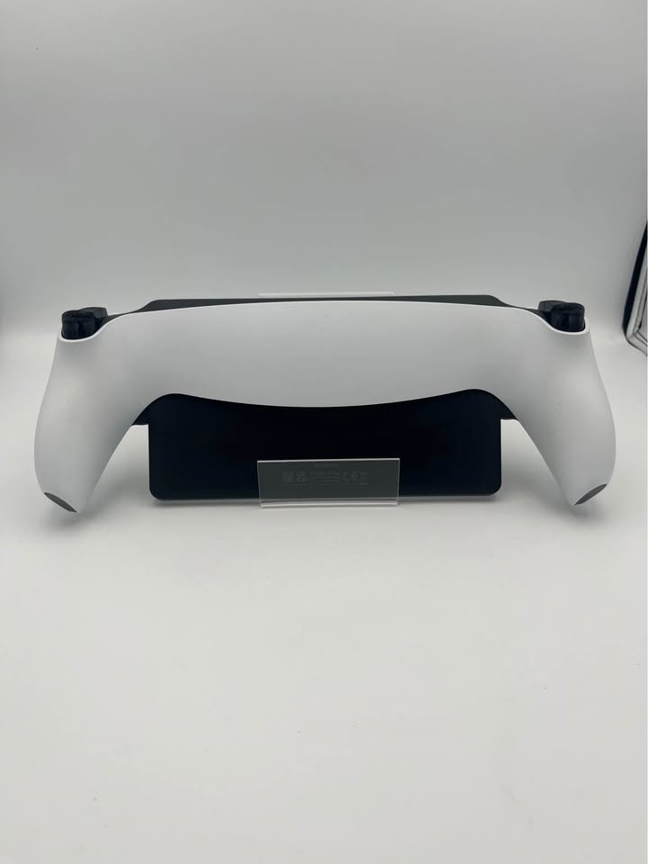 SONY PLAYSTATION PORTAL, HANDHELD CONSOLE, WHITE, UNBOXED, INCLUDES CARRY CASE