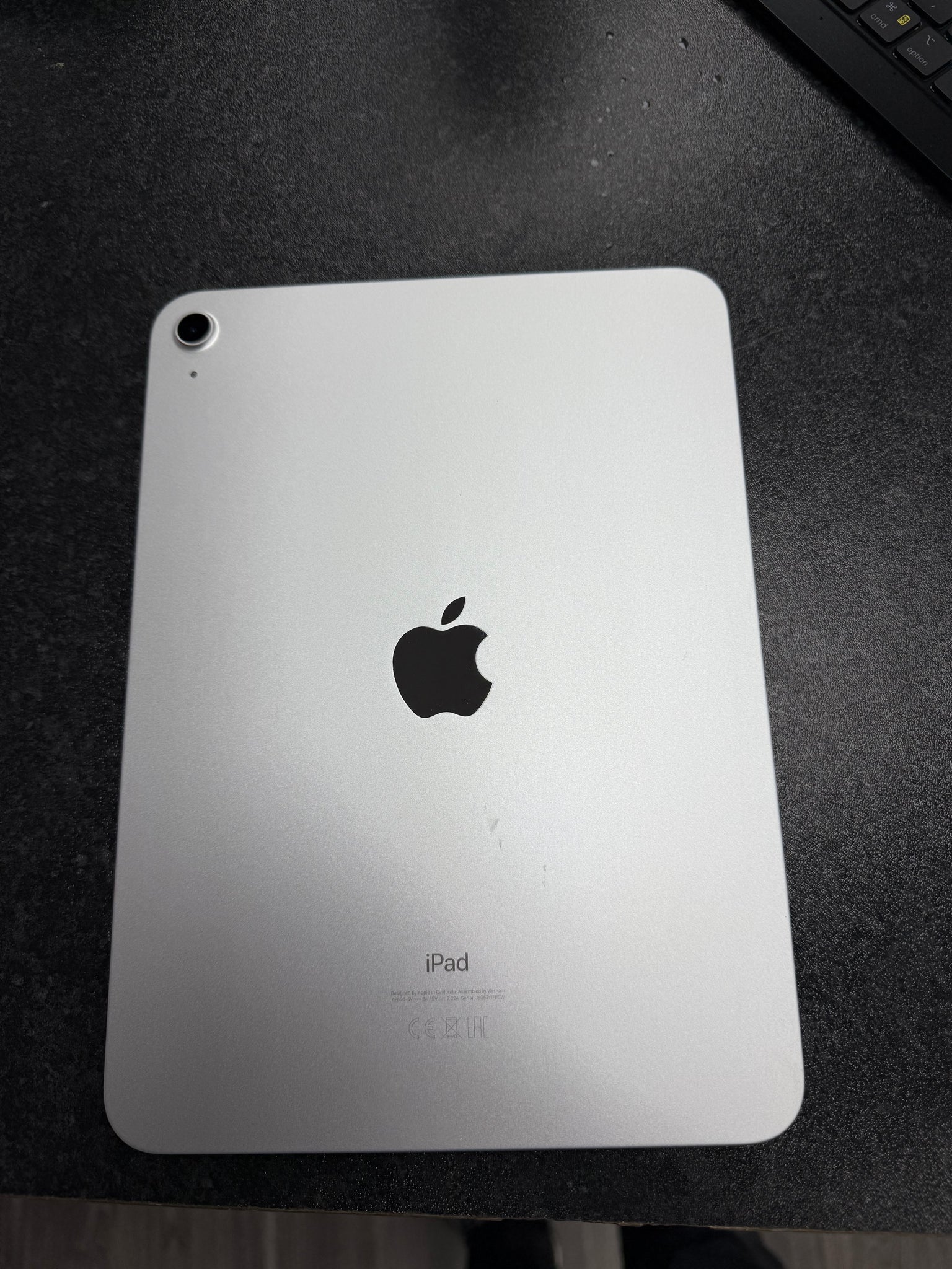 iPad 10th gen 10.9" 64GB - With Keyboard