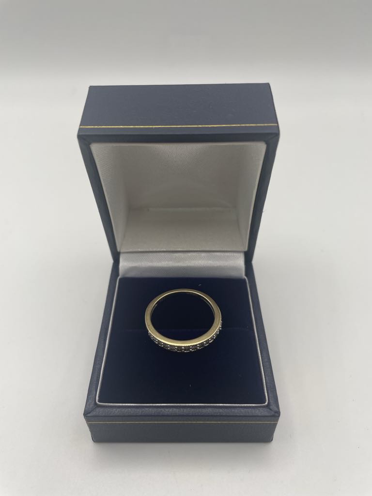 9ct gold diamond ring
