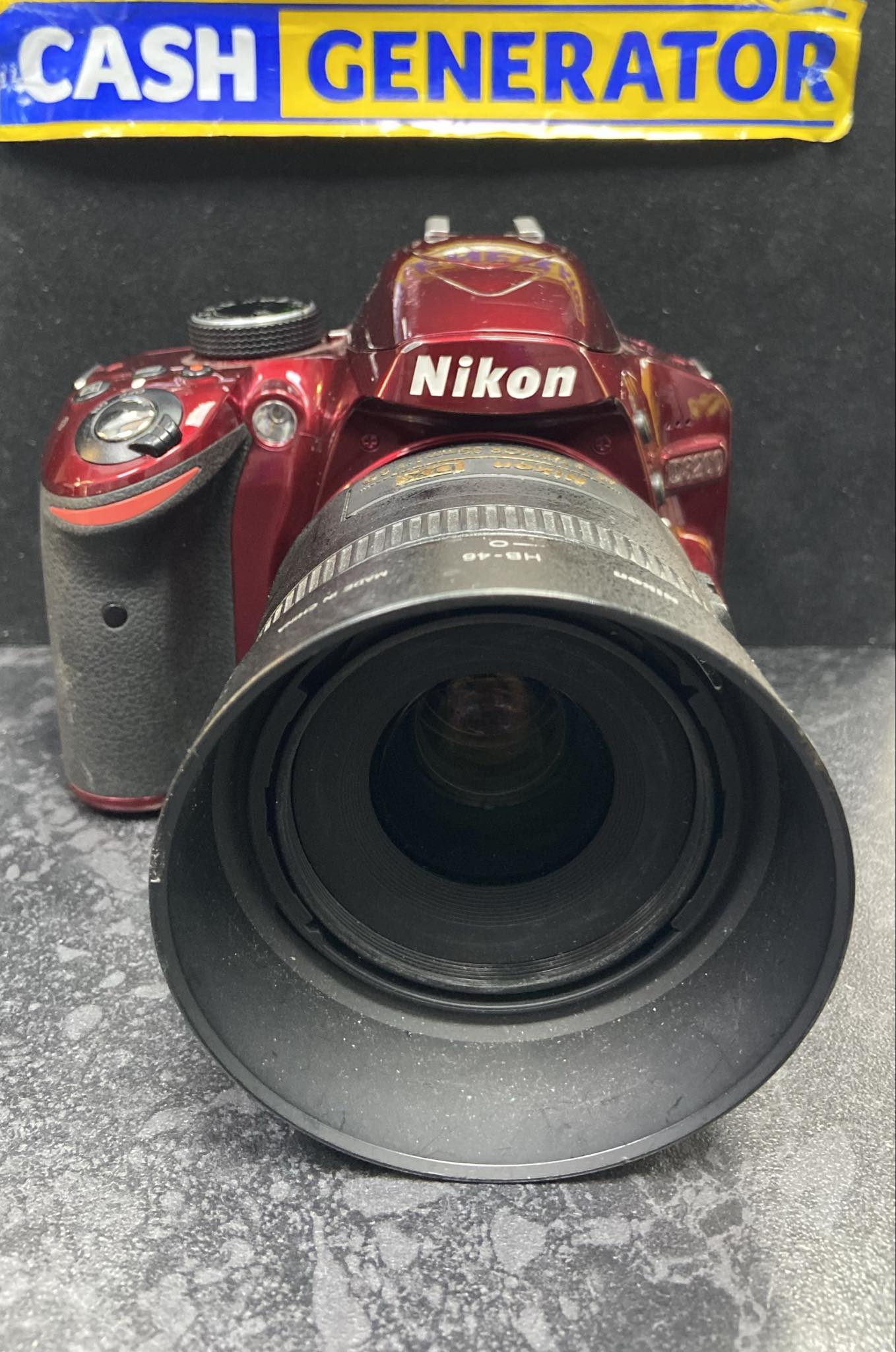 Nikon D3200 24M + 18-55mm II + Nikon AF-S Nikkor 35mm 1:1.8G Lens