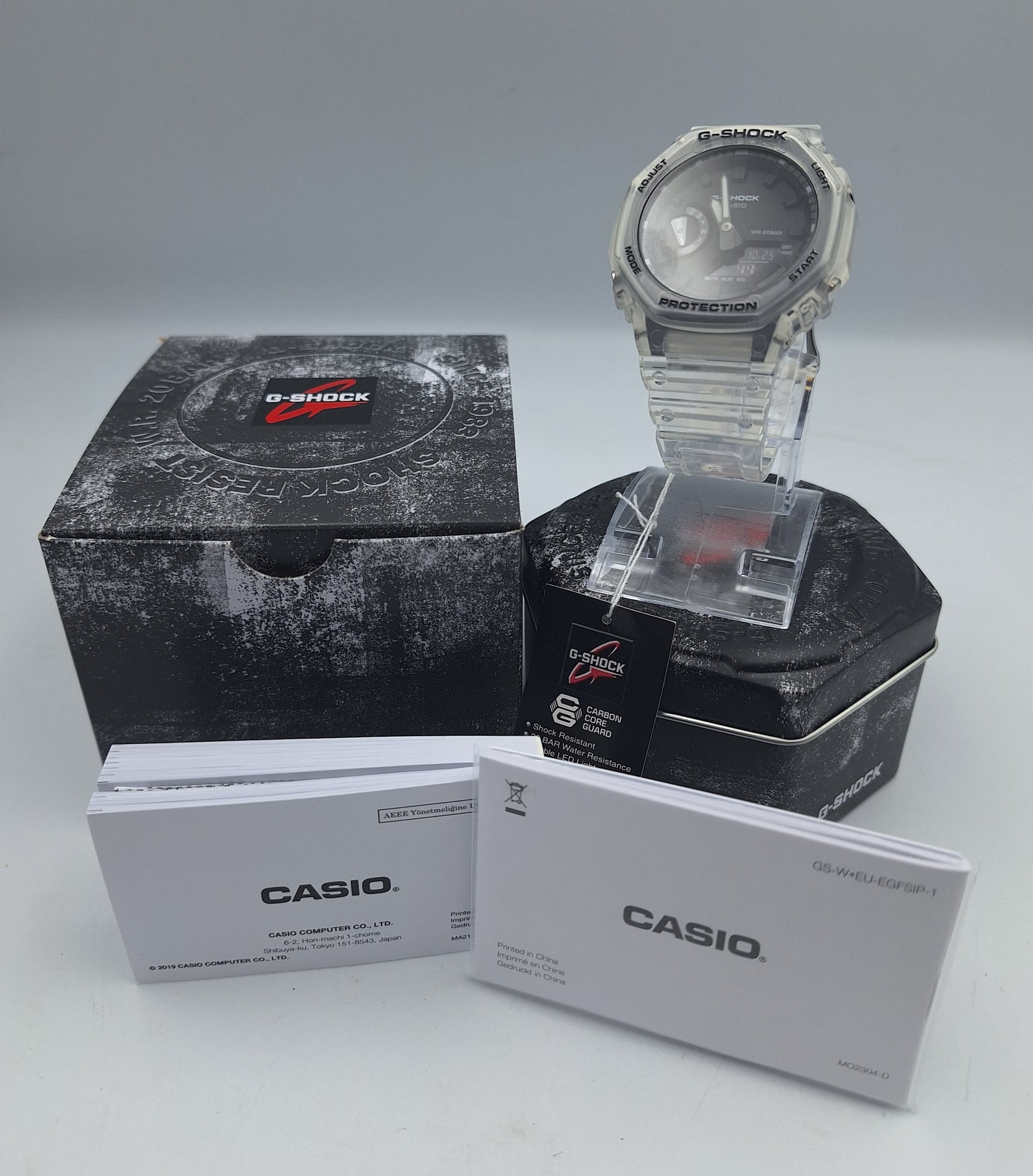 **BRAND NEW** Casio G-Shock 5611 clear digital unisex blavk faced watch with boxed and papers