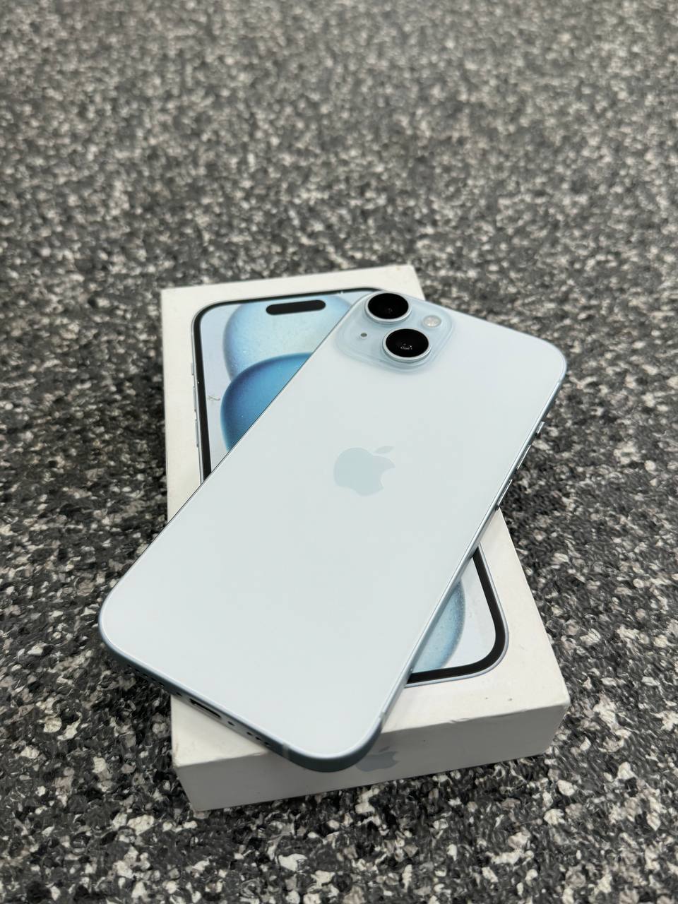Apple iPhone 15 - 128 GB - Blue ** Collection Only - Wythenshawe **