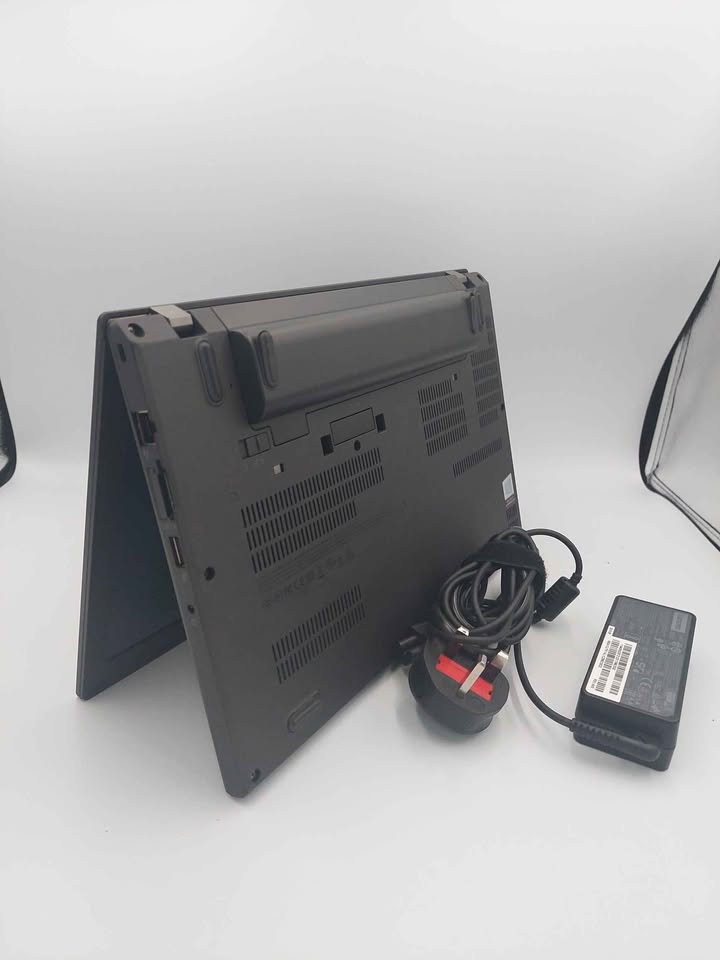 Lenovo A275, A10 9700B, 8GB Ram, 256GB SSD, 12" Screen, Windows 10 Laptop, Unboxed