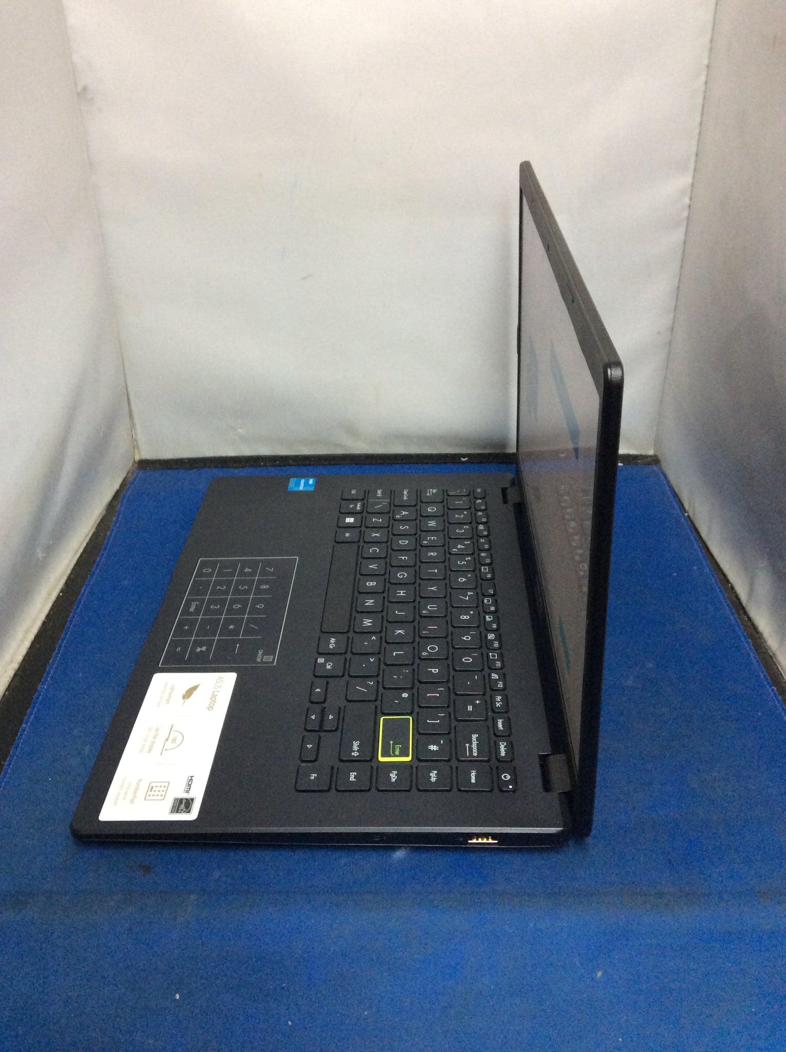 Asus Laptop 120GB Storage 4GB Ram