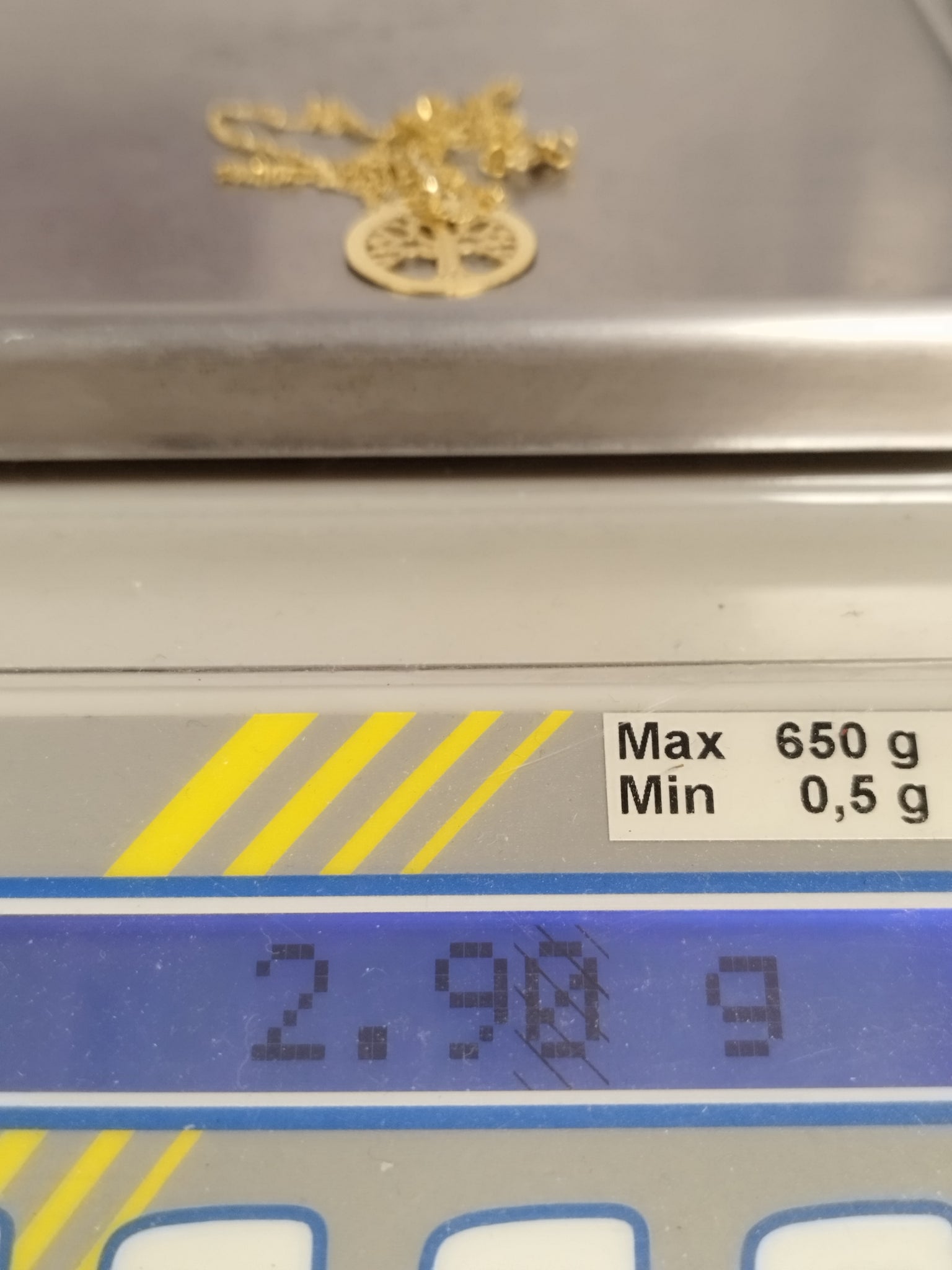 18ct Yellow Gold Singapore Chain & Tree of Life Pendant