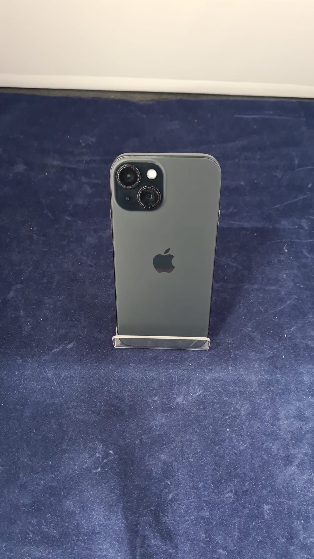 Apple iPhone 15 - 128 GB - Black