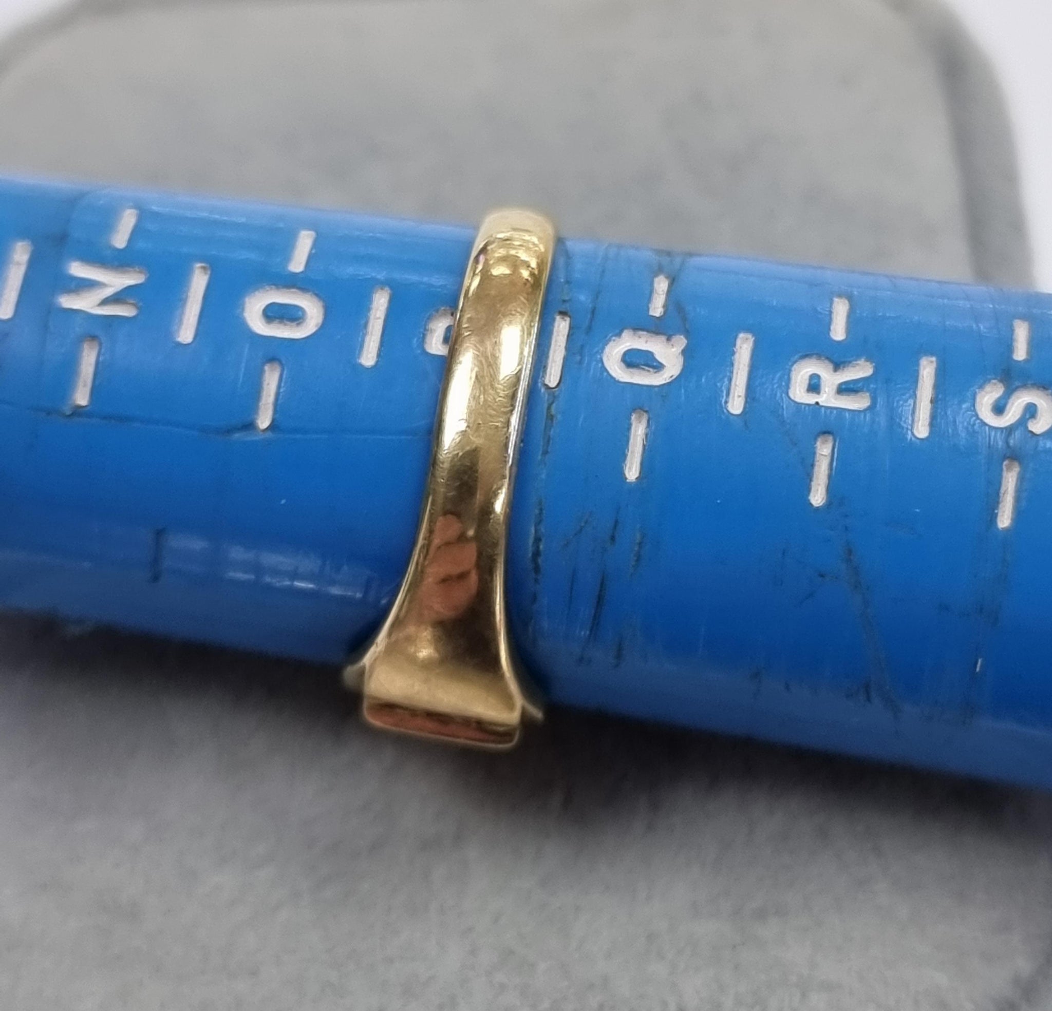 9ct Gold Signet Ring Size P