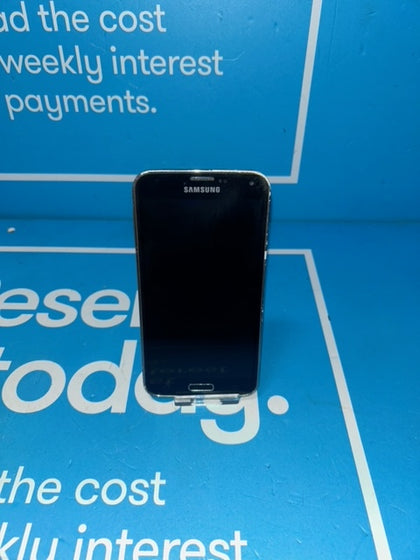 Samsung Galaxy S5 - 16GB - Unlocked - Black.